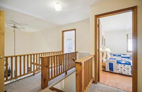 Glazebrook J5 3 Bedroom Townhome with Sauna & Fireplace - Foto 29