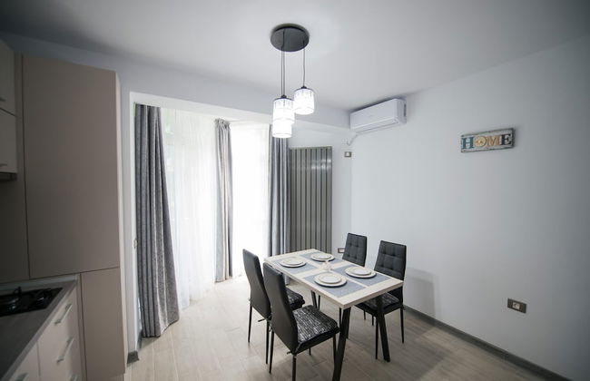 Mamaia Alezzi - Foto 31