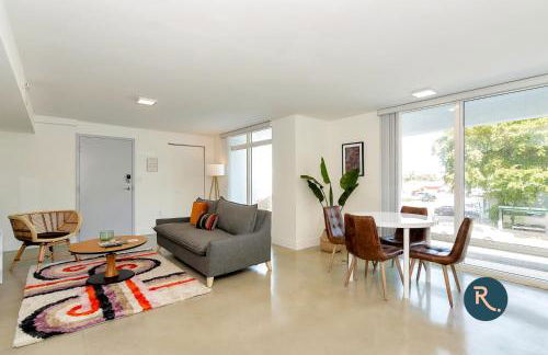 Roami at Grove 27 - Photo 74