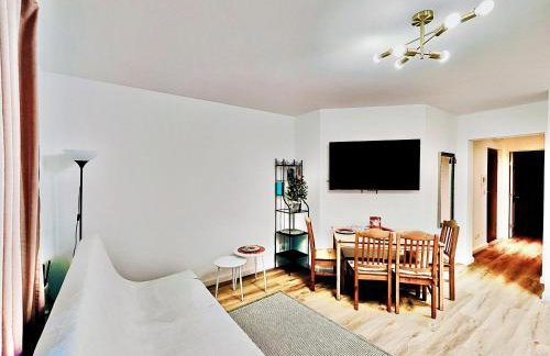 Apartament Bursztynowy Jantar 2 pokojowy z ogrodzonym tarasem przy nadmorskim lesie - Foto 26