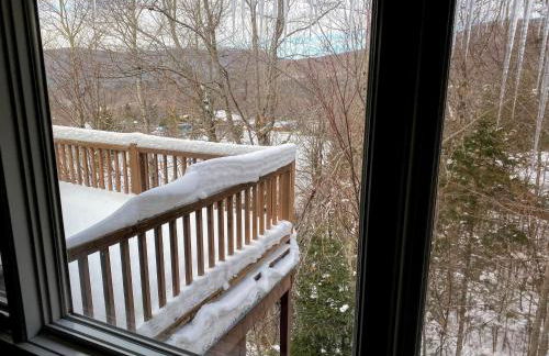 R8 Luxury Bretton Woods Ski-In Ski-out townhome next to beginner ski area w fast wifi and keyless entry - Foto 66