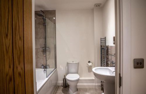 Residence 10 by Together Travel - Luxury 2-Bed Penthouse Apartment - Foto 37