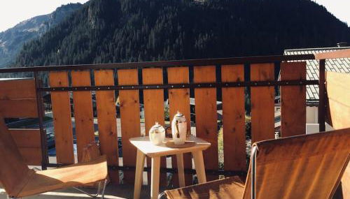 Appart 3ch. entièrement rénové au coeur de Châtel - Foto 4