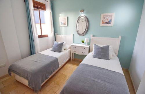 Penthouse 17A, Frigiliana 2 bedroom, Pool, Large Terrace and Amazing views in the center of Frigiliana HansOnHoliday Rentals - Photo 25