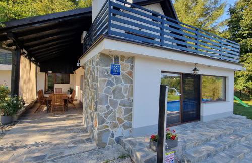 Holiday House Zrinski with Pool, Sauna & Jacuzzi - Foto 2