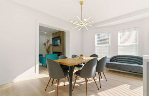 New Modern Updated Secure and Private Home - Foto 10