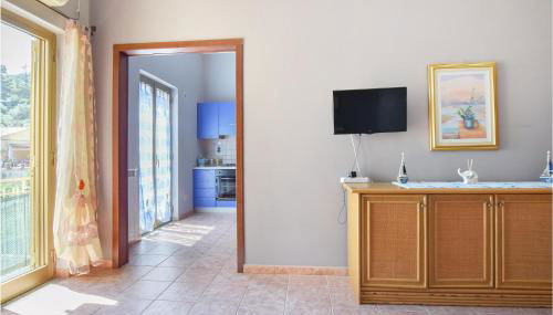 Nice Apartment In Marina Di Caronia - Foto 4