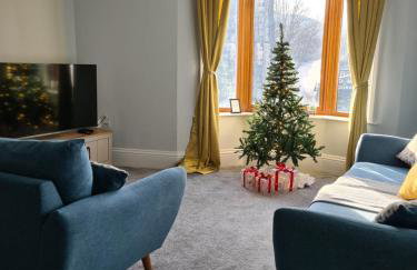 Spacious Mytholmroyd Apartment with River Views - Photo 25