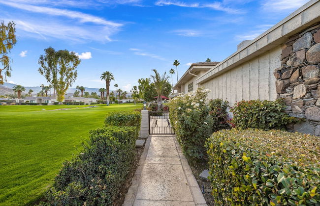 The Wells at Indian Wells - Free Golf Usage - Foto 18