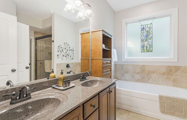 Fairview Vista by Avantstay 10 Mins to Asheville - Photo 23