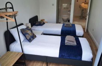 NEW 3 bedrooms Flat in Ashford near Heathrow - Foto 15