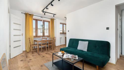 Comfortable Two-Bedroom Apartment in Poznań by Noclegi Renters - Foto 1