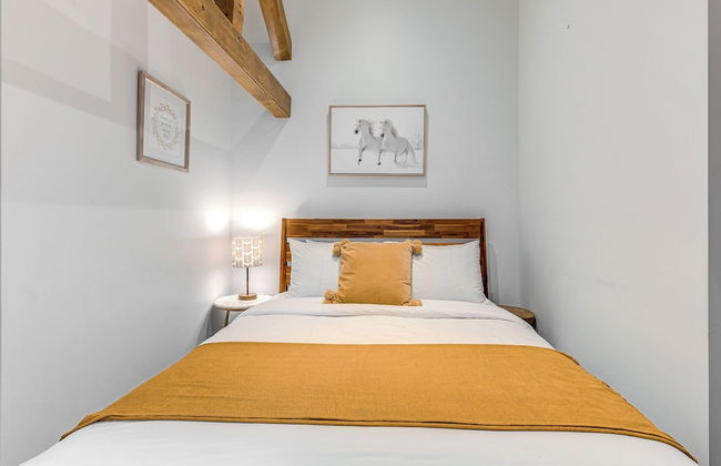 Gorgeous 3 Bedroom 2-floor Old Townhouse - Foto 8