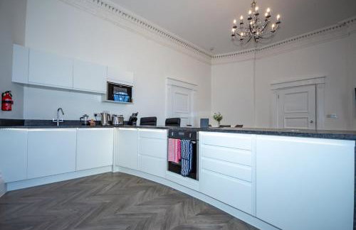 Luxury 1 bedroom ground floor apartment - Foto 2