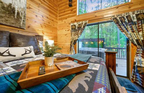 Hickory Bear - Cabin surrounded by pines, Sleeps 10, Hot Tub, Fire Pit, Arcade, Foosball Table & Deck Slide - Photo 21