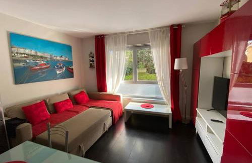 Apartamento de playa familiar, piscina y garaje. - Foto 2