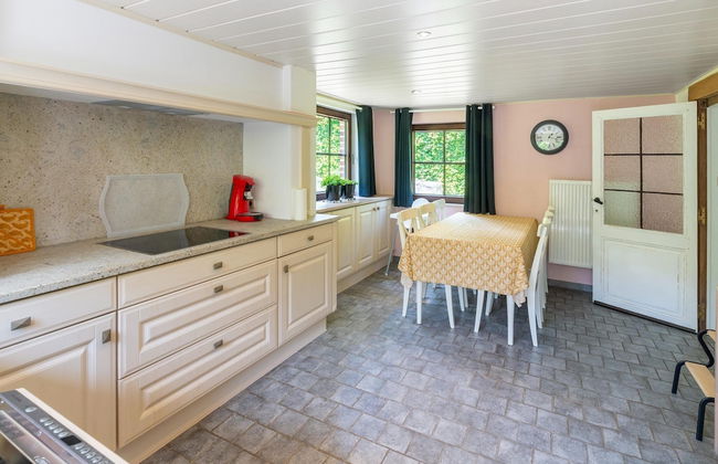 Theux Farmhouse With Garden - Photo 16