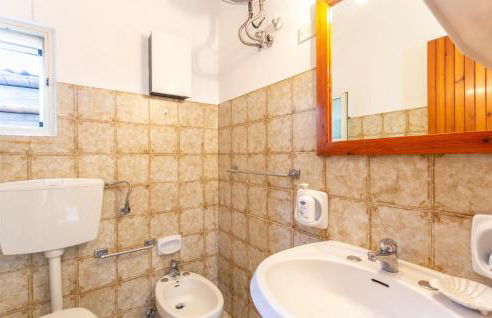 3 Bedroom Cozy Home In Noto - Foto 32