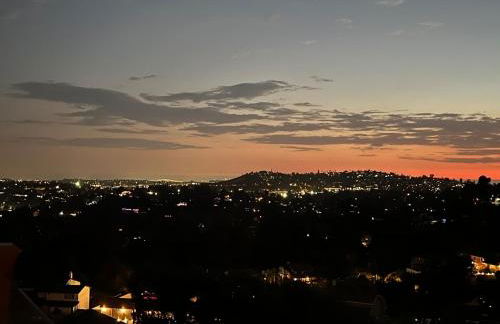 Serenity - Amazing Views & Modern Charm - Photo 1