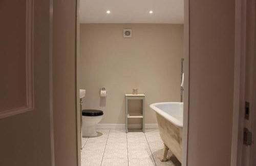 East Lodge - Photo 44