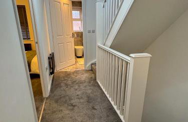 Lux House, Jennett's Park - Photo 18