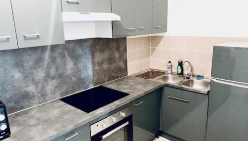 MAISON 2 CHAMBRES - LILLE - 4 PERS - 300m METRO - Foto 3