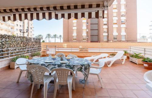 SeaFront 1ª línea y 2 piscinas - Foto 8