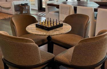 Ultimate Lake Resort Xtravaganza - Luxury - Waterfront - Boathouse - Sleeps 18 - Photo 75