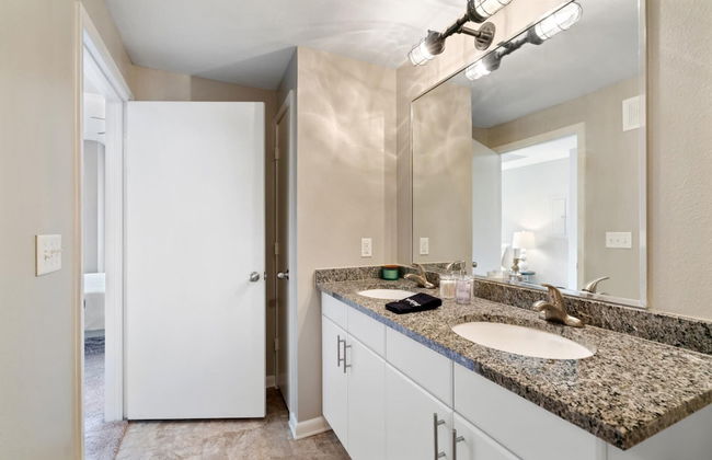 Plano Comfy 2BD 1 5BA Apartment - Foto 11