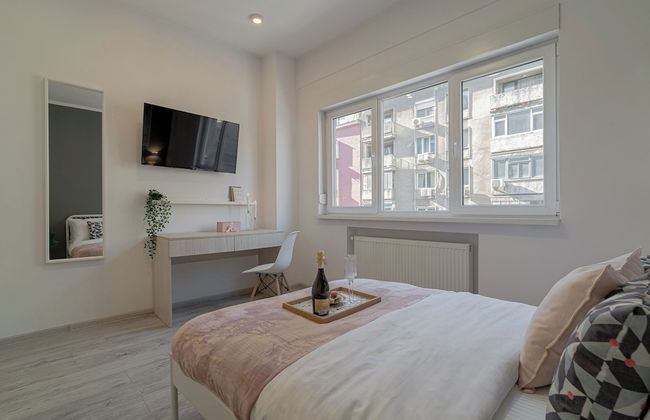 Central 4BR Flat - 2 Units Combined with Balconies, Near Cismigiu, 2 Kitchens & 2 Baths - Foto 14