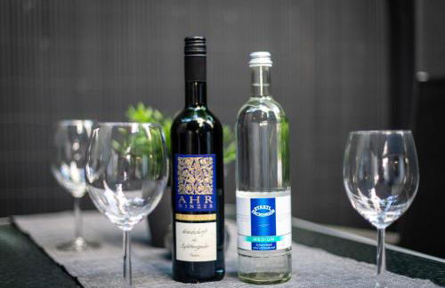 MOLA Apartments-Ferienwohnung für 5 Personen-separater Eingang-Gratis Parkplatz-Terrasse-Grill-Highspeed WLAN-auch für Langzeit geeignet - Foto 26