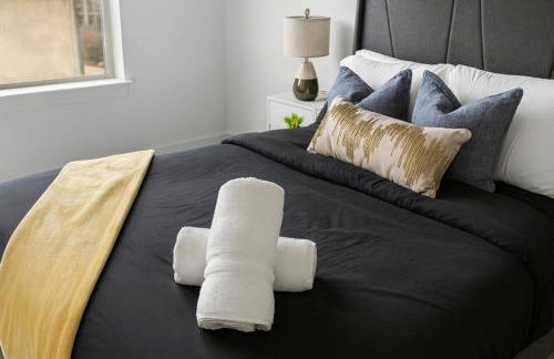 Walk to Regions Field n Railroad Park 2BR - Foto 14