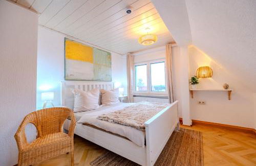 Bright Boho Apartment WiFi Parking Near A72 - Foto 6