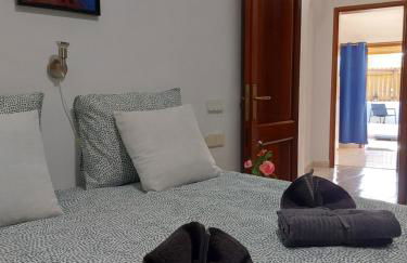 Bungalow with Sunny Private Terrace - Secure Bike or Board Storage - Foto 5