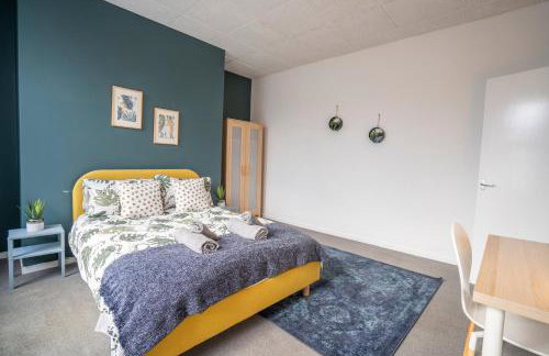 2 Bed-Town Centre-Free Parking - by Holiday Homes - Foto 15