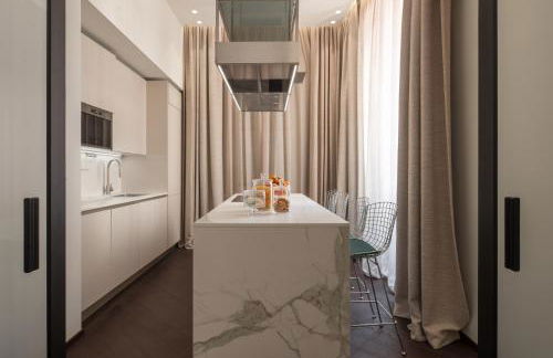 Sant'Ambrogio Luxury Apartment R&R - Photo 6