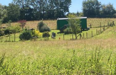 Shepherds Hut (Benny's) - Photo 3