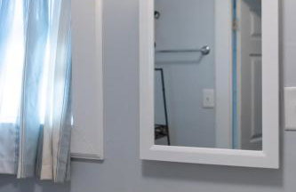 5 Bedroom 3200 Sq Ft House for Downtown Travelers - Photo 49