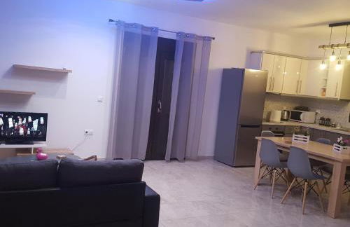 Tom's House - Photo 20