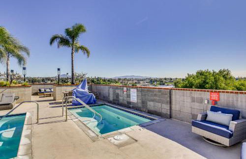 By Seaport Village and Navy Base! Chic Condo with Pool - Foto 26