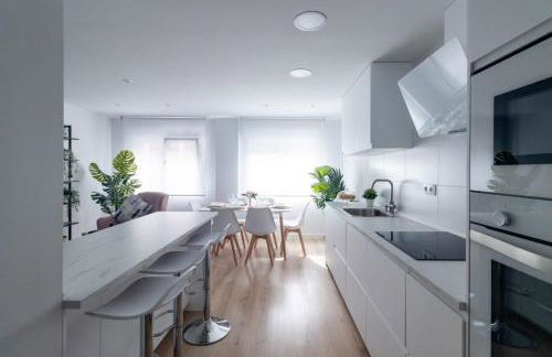 Lujoso apartamento entre 2 playas con garaje, wifi - Foto 16