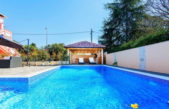 Family Friendly Pool House Ana - Foto 32