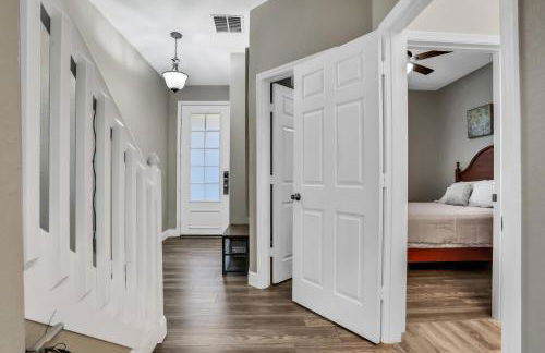 Elegant Townhome w Water Park near Disney Parks - Foto 10