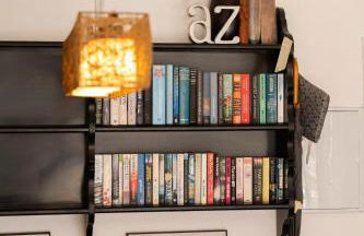 Sun-Drenched, Sea-View Apartment with Giant Patio! - Photo 52