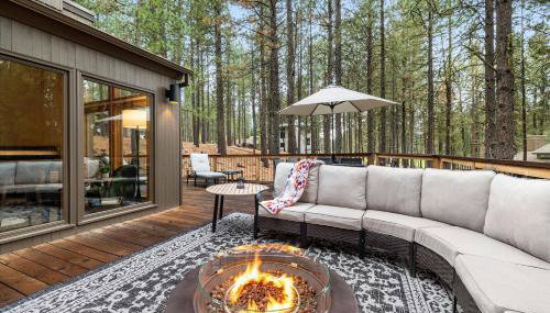 Treehouse Cabin Hot Tub Sauna Game Room - Foto 2