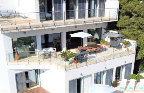 Idyllic 6 bed villa stunning sea view salt pool - Foto 26