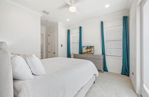 New Epic Escape Theater Pool & Golf Views - Foto 30