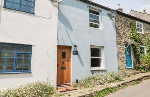 Lea Cottage - Photo 1