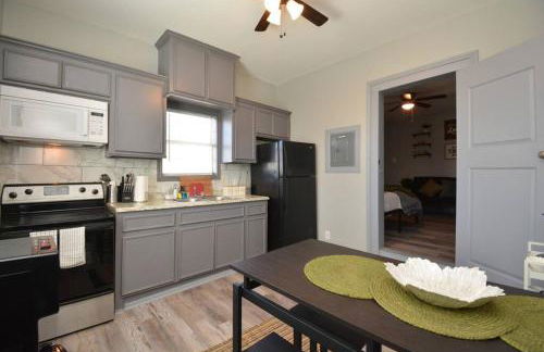 SuperValue Suite #9 @ East End Revitalized - Foto 13