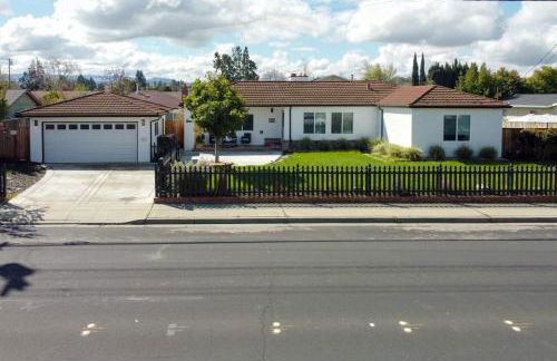 Sun-Soaked Livermore Gem with Patio and Fire Pit! - Foto 33